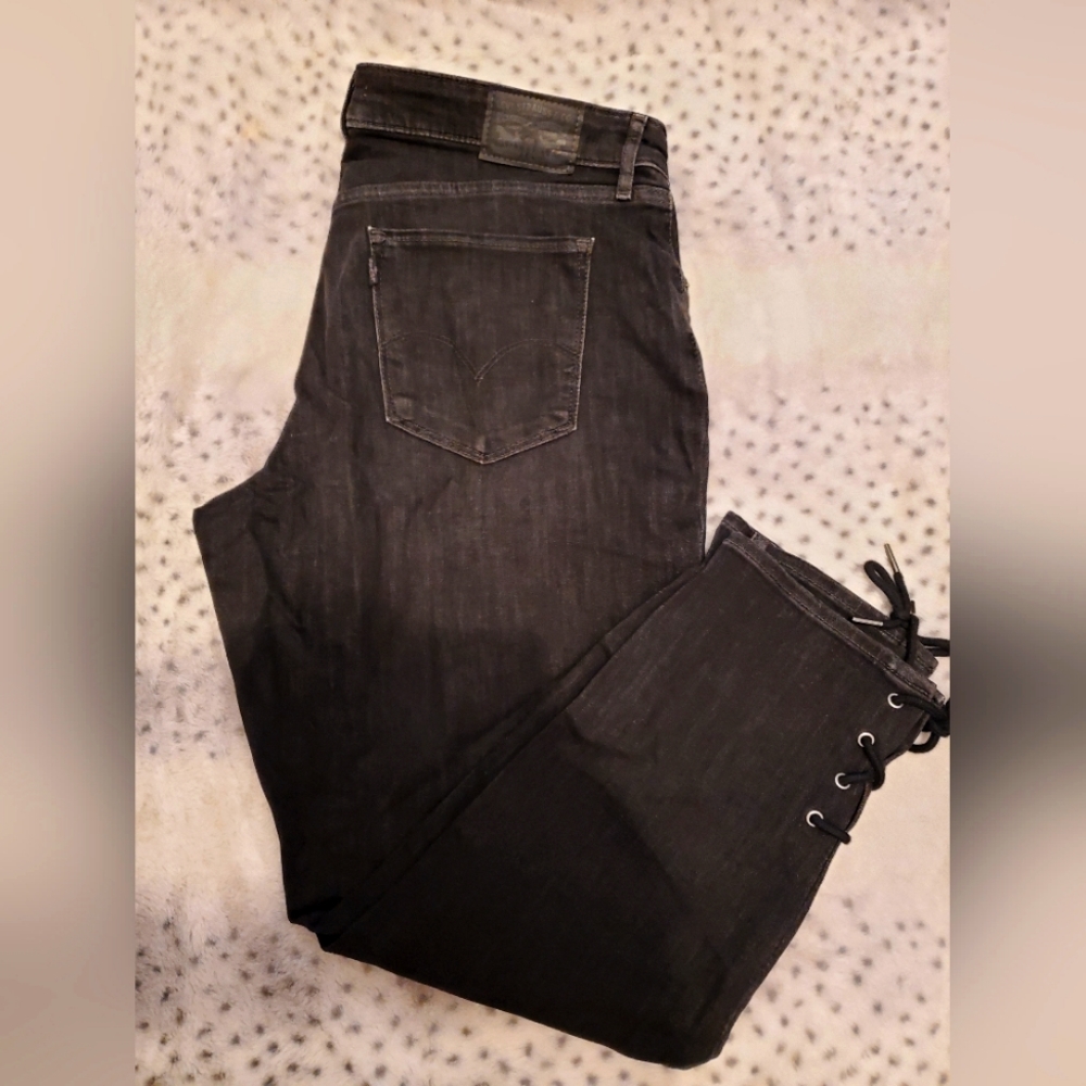 Levi 711 Stretch Skinny Jean with Tie Ankle Detail.